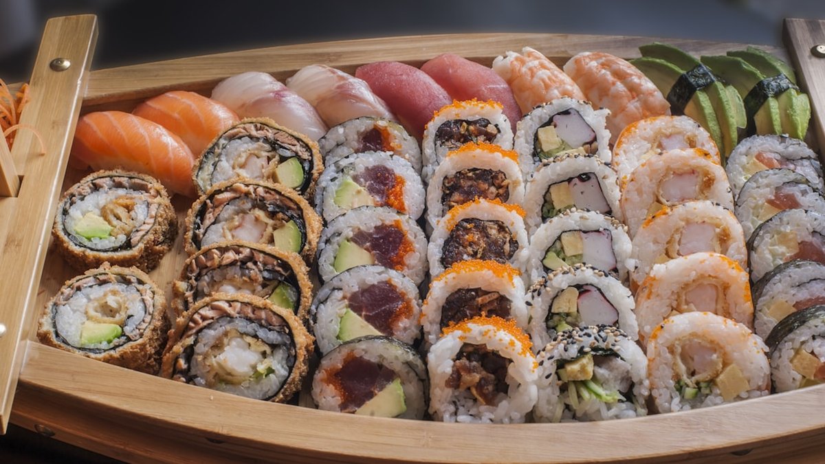 お寿司 いくら - いくらの旬の時期と産地|北海道・三陸・各地の特徴